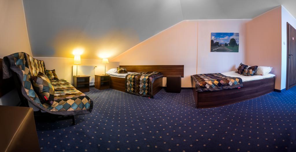 Hotel Colnus Kolno  Екстериор снимка